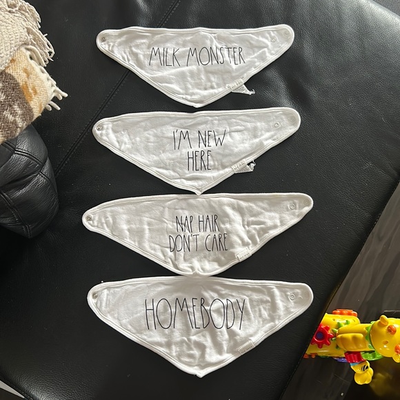 Rae Dunn baby buns - Picture 1 of 2